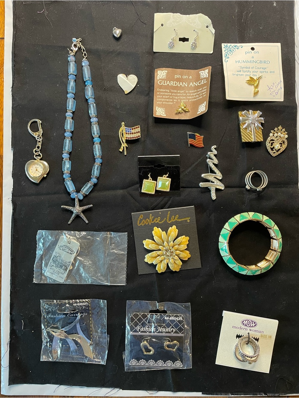 20 piece lot of miscellaneous jewelry.